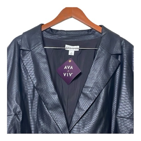 Ava & Viv Faux Snakeskin Black Crop Jacket 4x - Picture 2 of 7